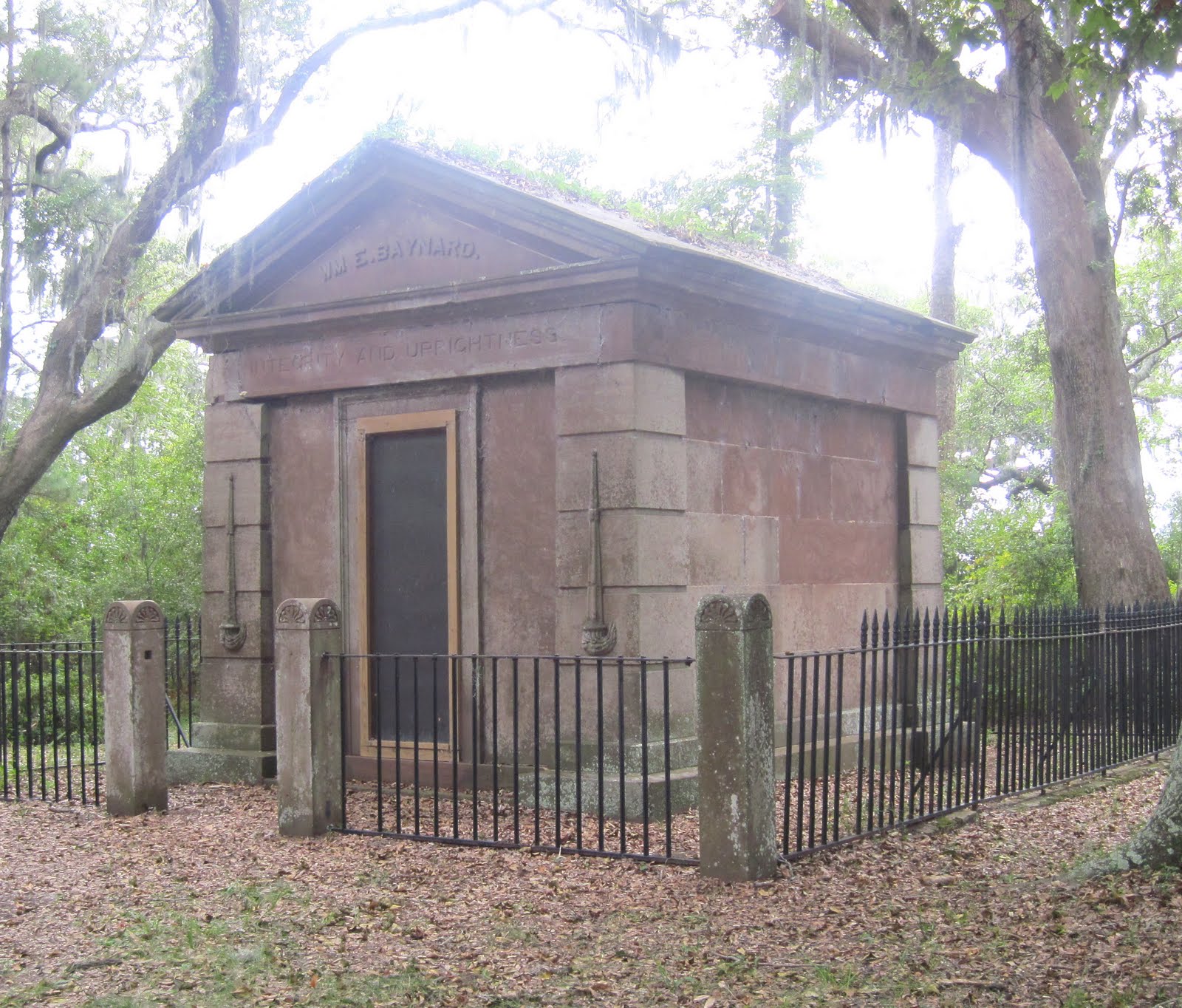 Disrepair of Baynard Mausoleum | Mausoleum.comCommunity Mausoleums